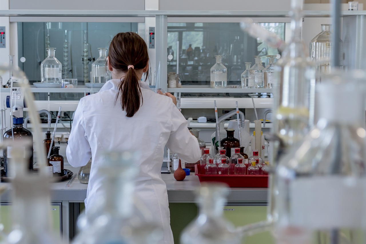 O que é preciso para trabalhar em laboratório?
